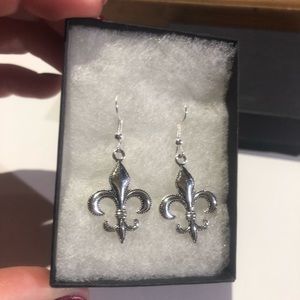 800 Niello Silver Fleur de Lis Clip on Earrings #0153